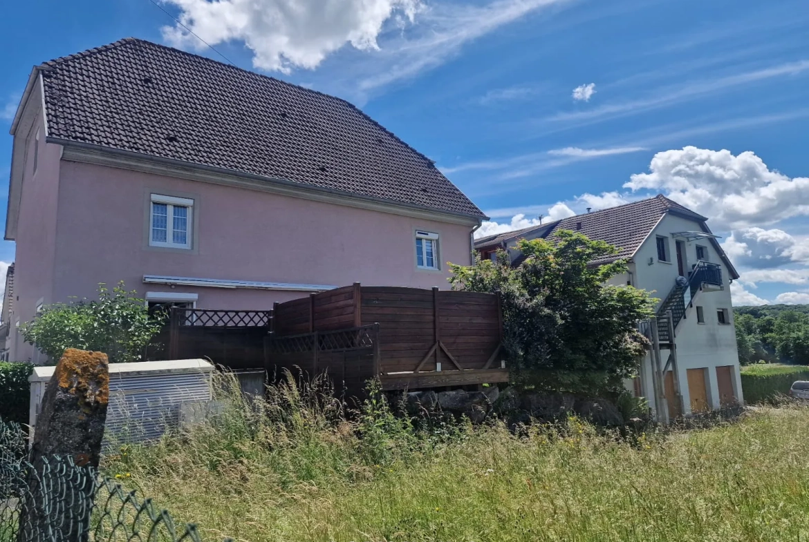 Magnifique appartement en triplex de 104 m² avec terrasse à Bettendorf 