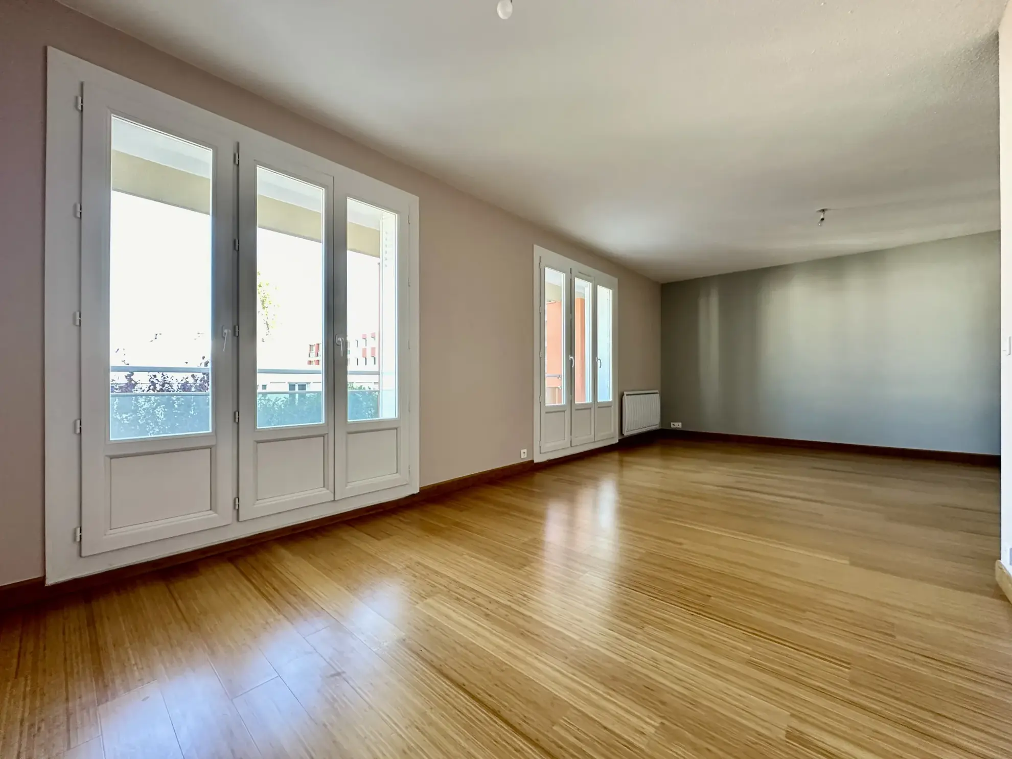 A vendre appartement 4 pièces avec balcon à Clermont-Ferrand proche commodités 