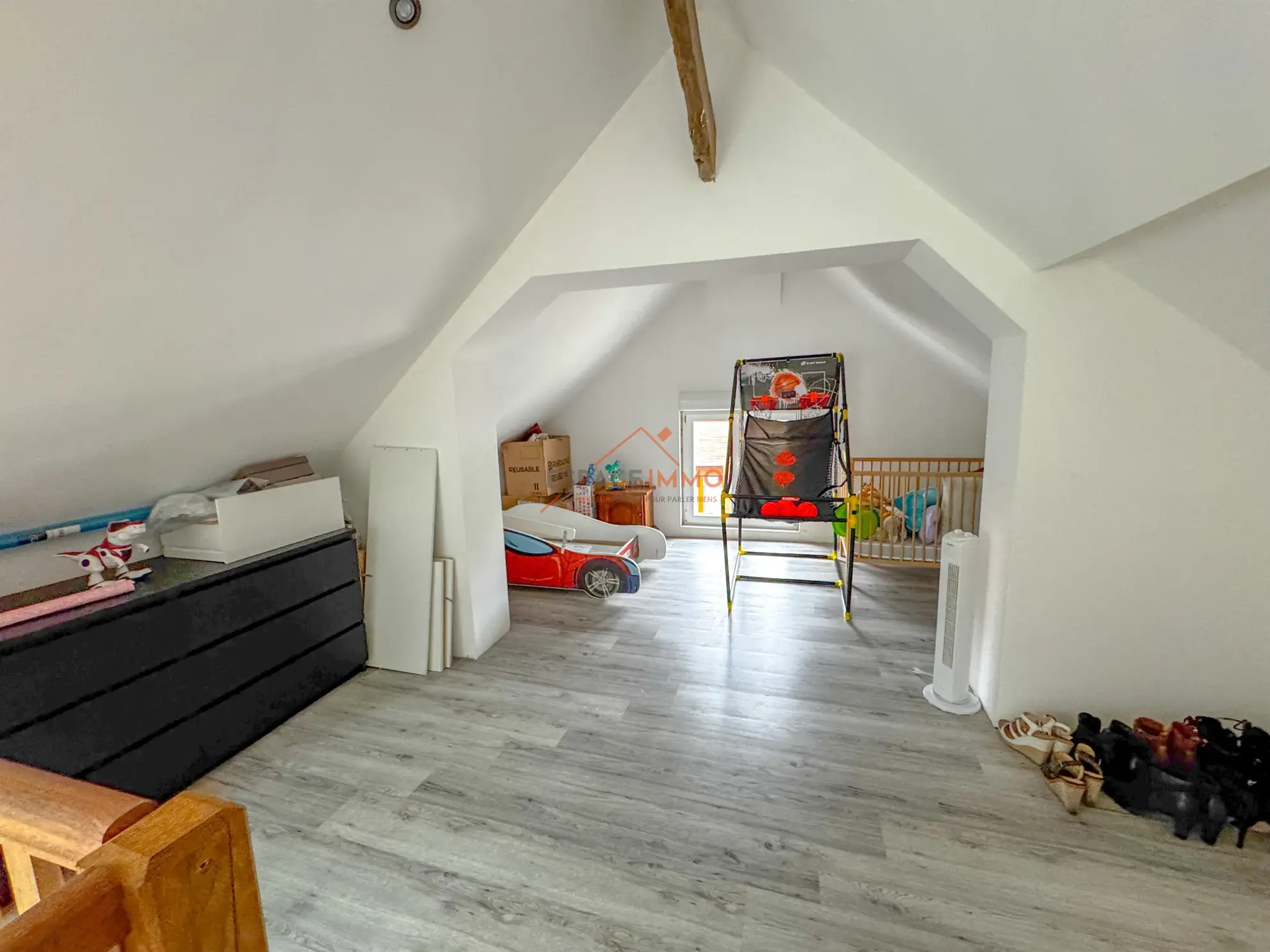 Longère rénovée à Bellaing - Maison familiale avec jardin et dépendance 