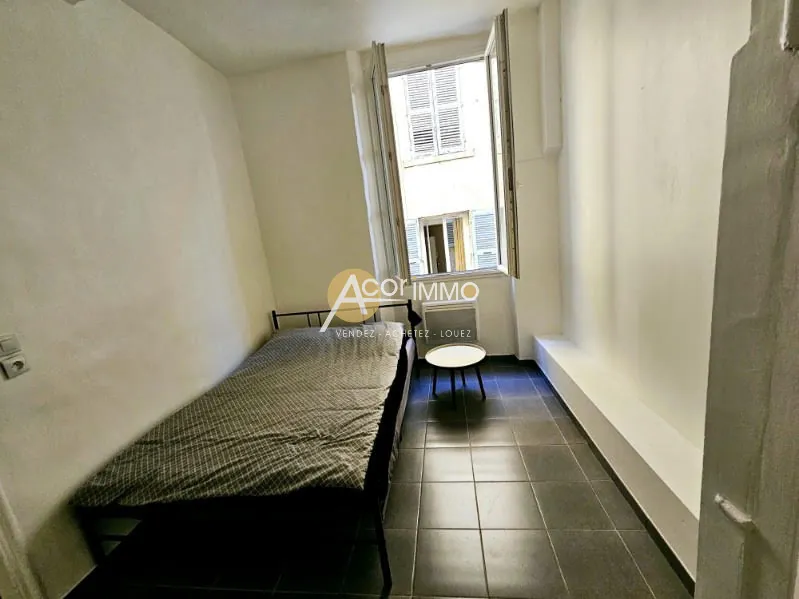 Appartement de 49 m² en vente au cœur de Toulon, proche port et commodités 