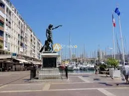 Appartement de 49 m² en vente au cœur de Toulon, proche port et commodités 