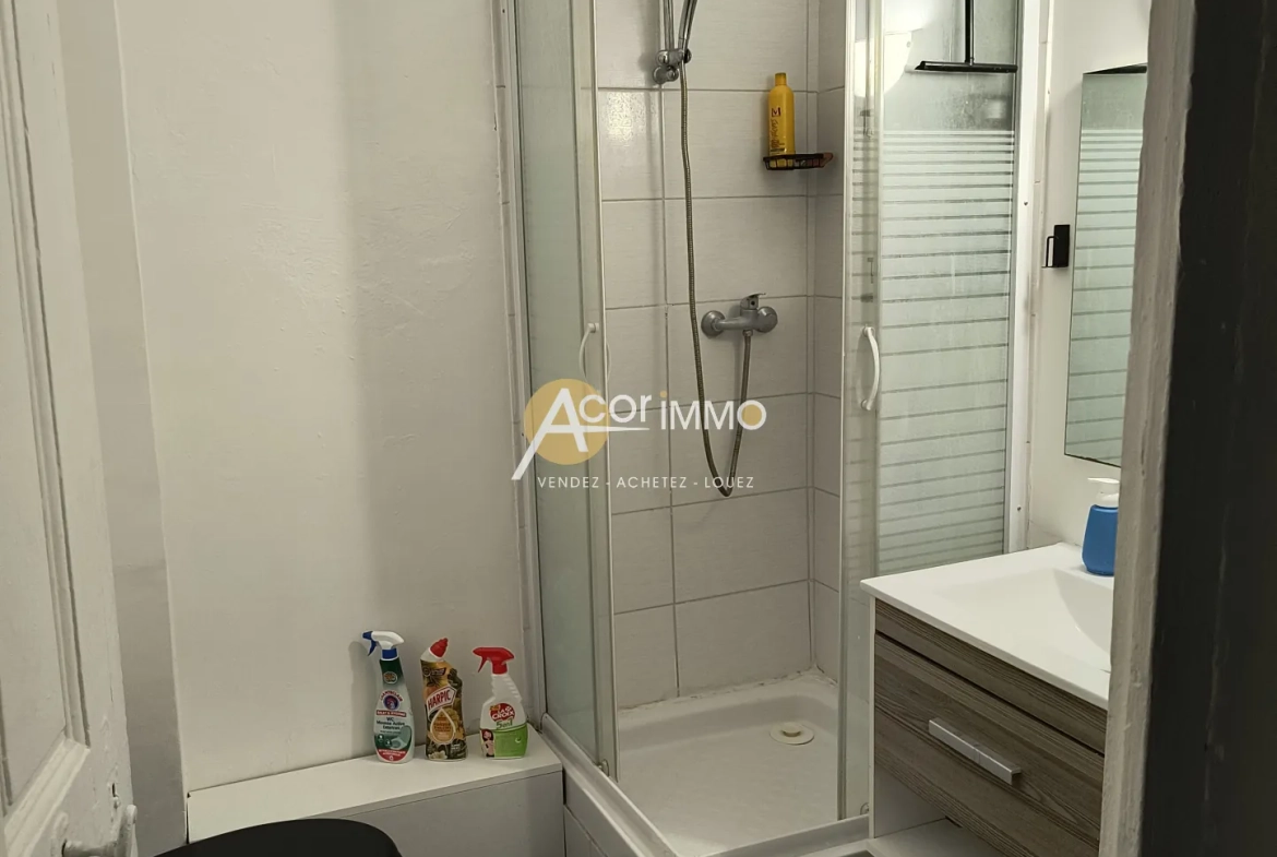 Appartement de 49 m² en vente au cœur de Toulon, proche port et commodités 