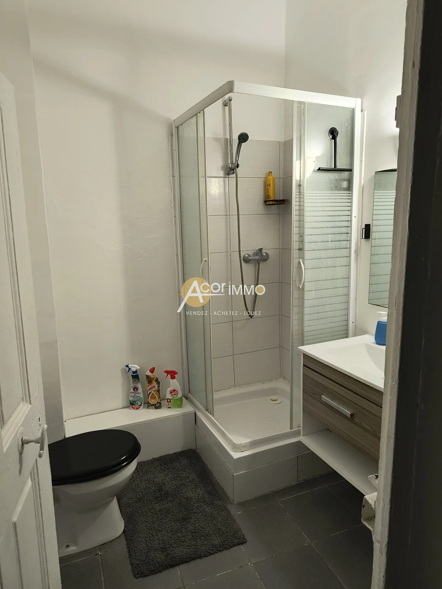 Appartement de 49 m² en vente au cœur de Toulon, proche port et commodités 