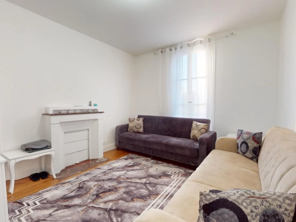 Appartement F2 à 200 m du RER B de Drancy, rénové, loué 950 €