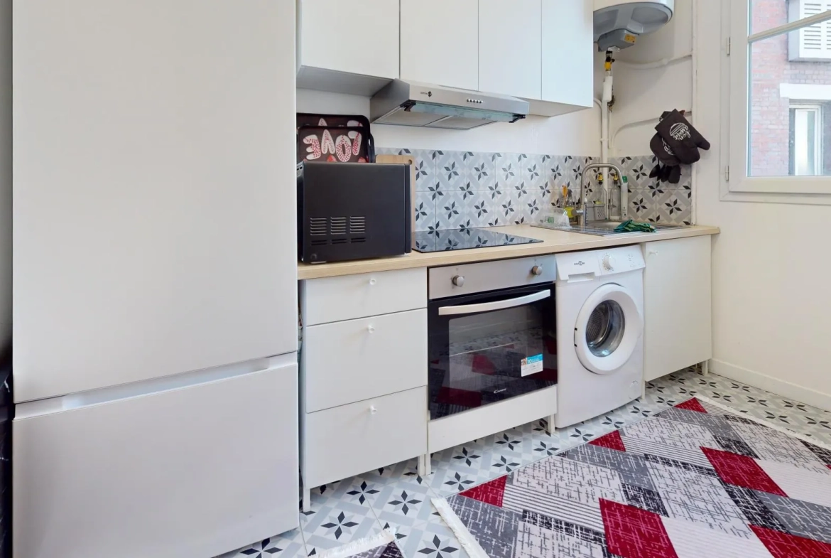Appartement F2 à 200 m du RER B de Drancy, rénové, loué 950 € 