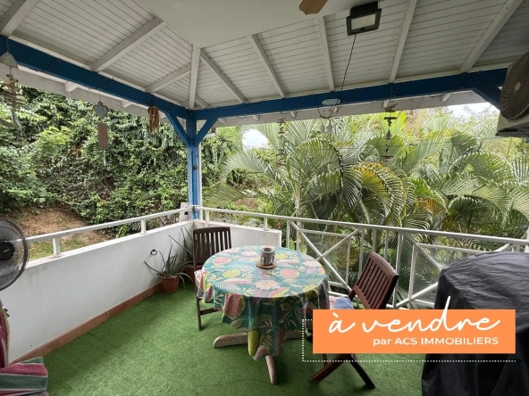 Appartement T4 avec terrasse et parking sécurisé à Riviere Salee