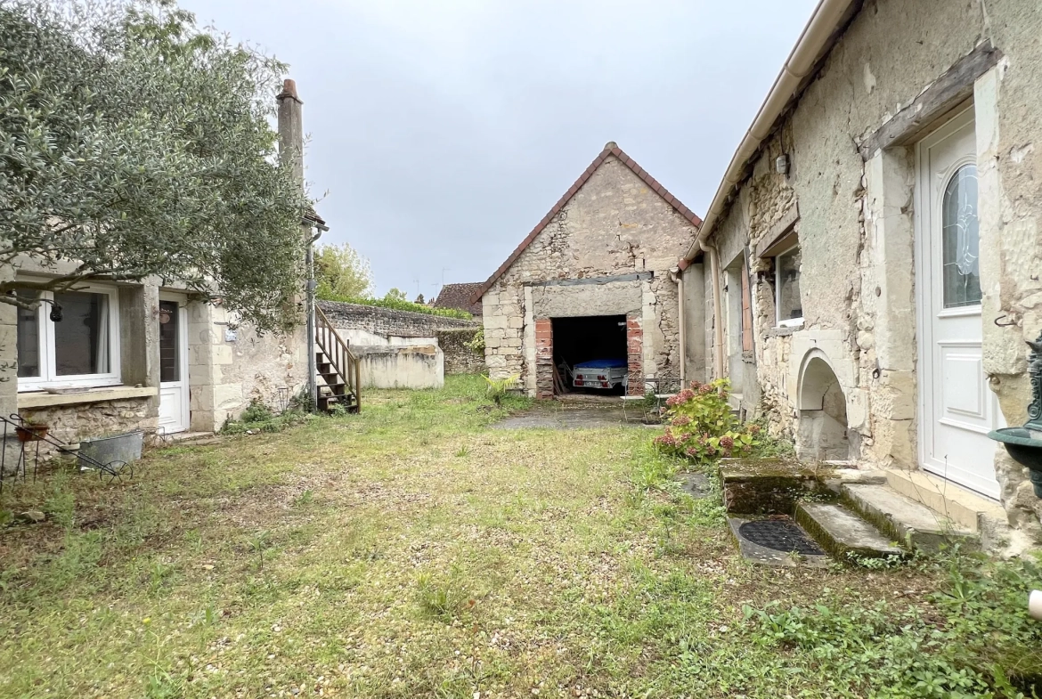 Maison à rénover à Yzeures-sur-Creuse avec fort potentiel pour investissement ou résidence principale 