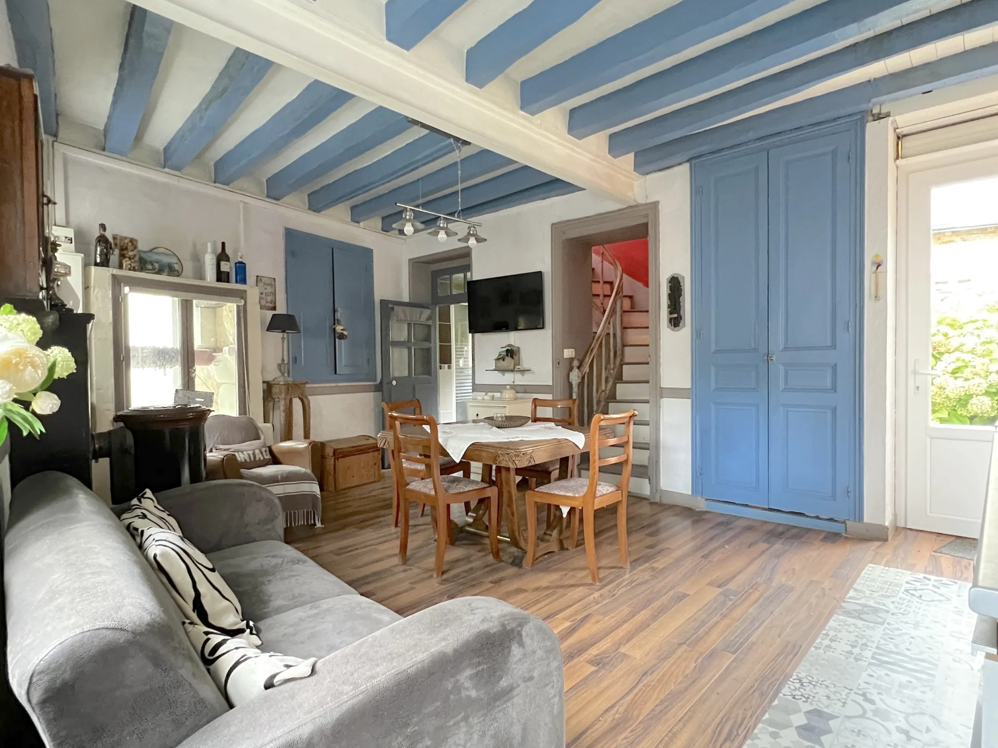 Maison à rénover à Yzeures-sur-Creuse avec fort potentiel pour investissement ou résidence principale 