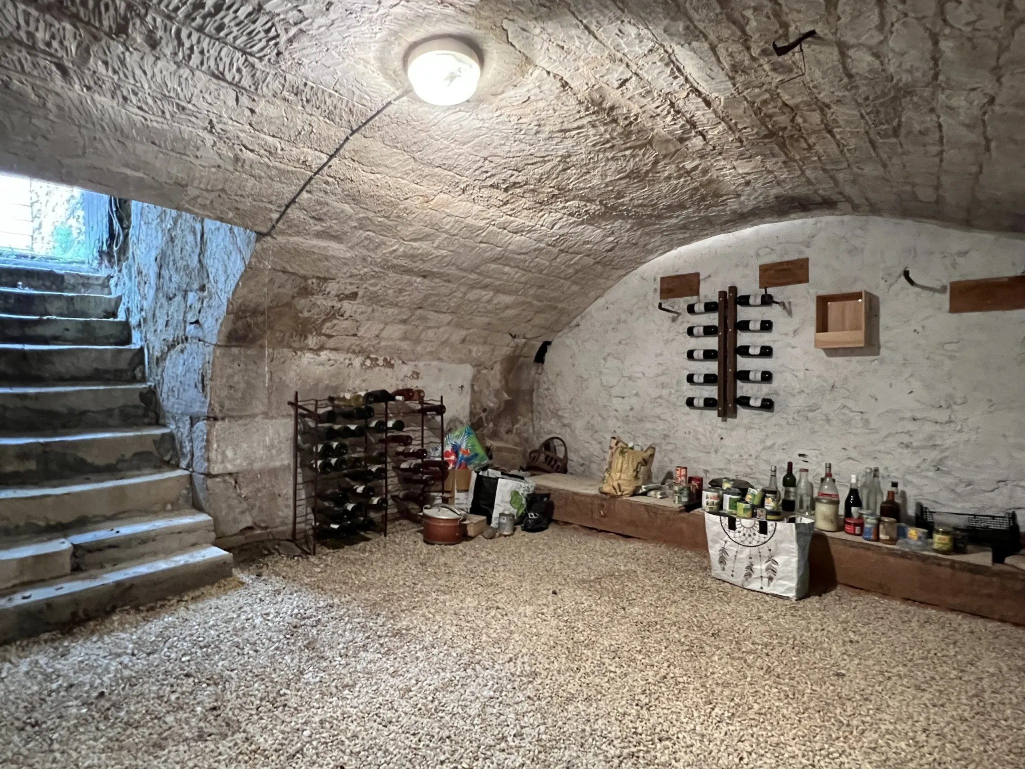 Maison à rénover à Yzeures-sur-Creuse avec fort potentiel pour investissement ou résidence principale 