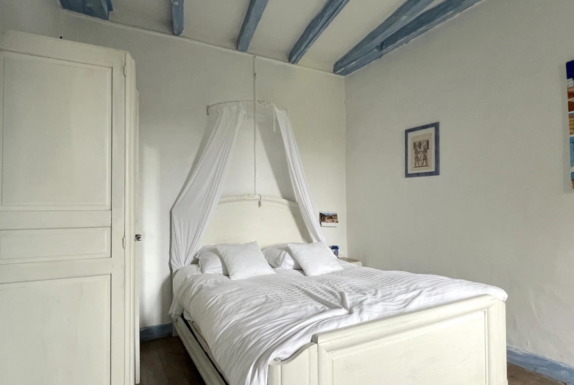 Maison à rénover à Yzeures-sur-Creuse avec fort potentiel pour investissement ou résidence principale 