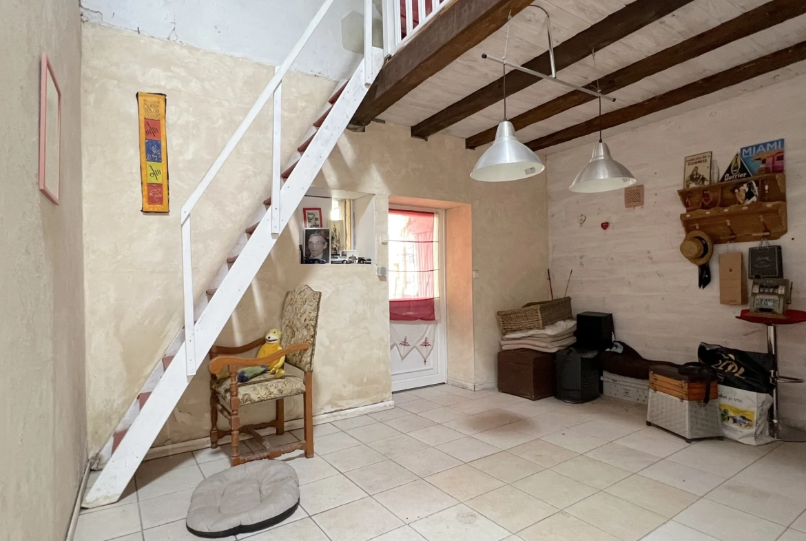 Maison à rénover à Yzeures-sur-Creuse avec fort potentiel pour investissement ou résidence principale 