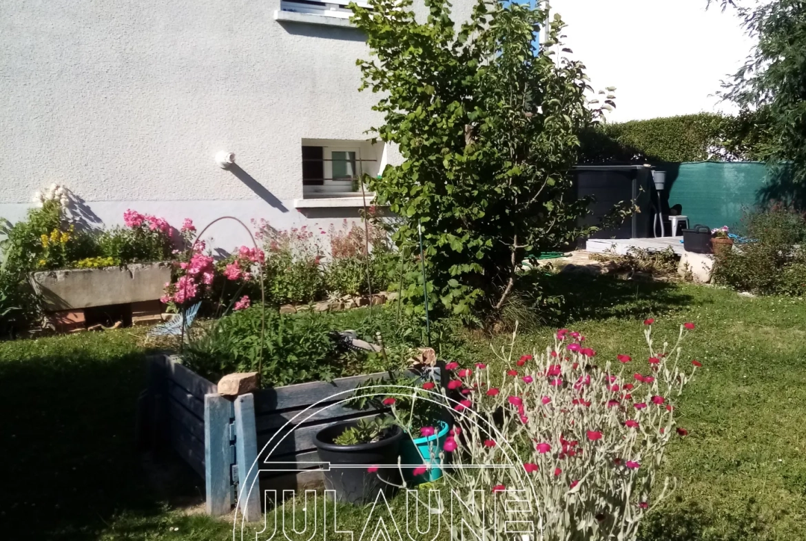 Maison à Couzeix de 86 m² avec terrasse, garage et 3 chambres 