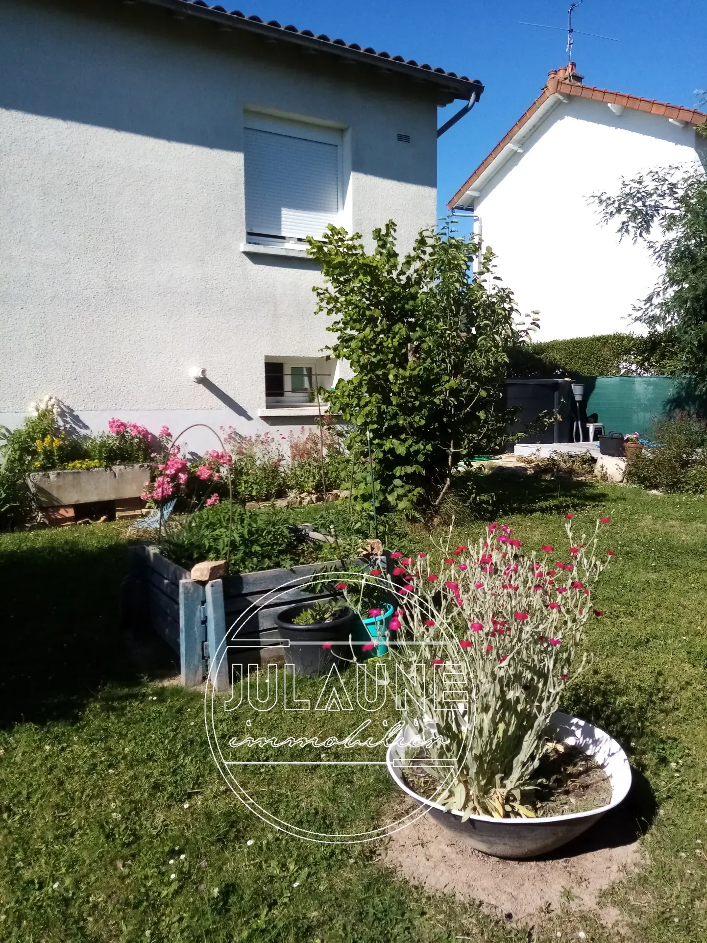 Maison à Couzeix de 86 m² avec terrasse, garage et 3 chambres 