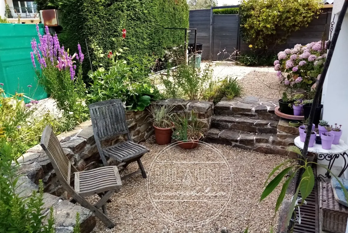 Maison à Couzeix de 86 m² avec terrasse, garage et 3 chambres 