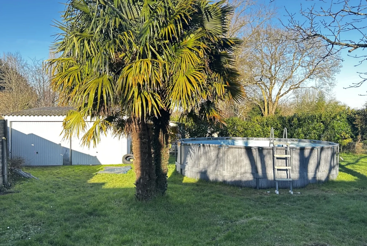 Maison de plain-pied avec piscine à Bessines proche du centre-ville 