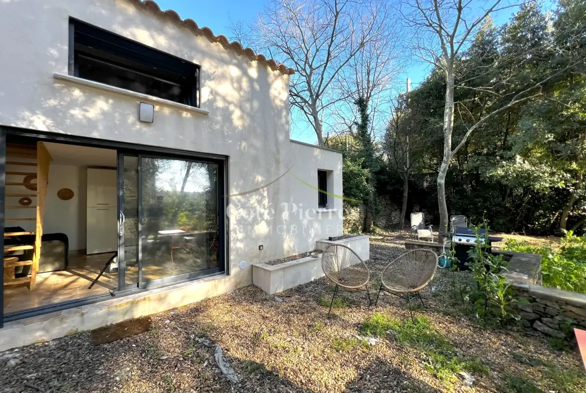 Superbe mazet à Nîmes avec terrain boisé de 1400 m² - Idéal pied-à-terre ou location saisonnière 