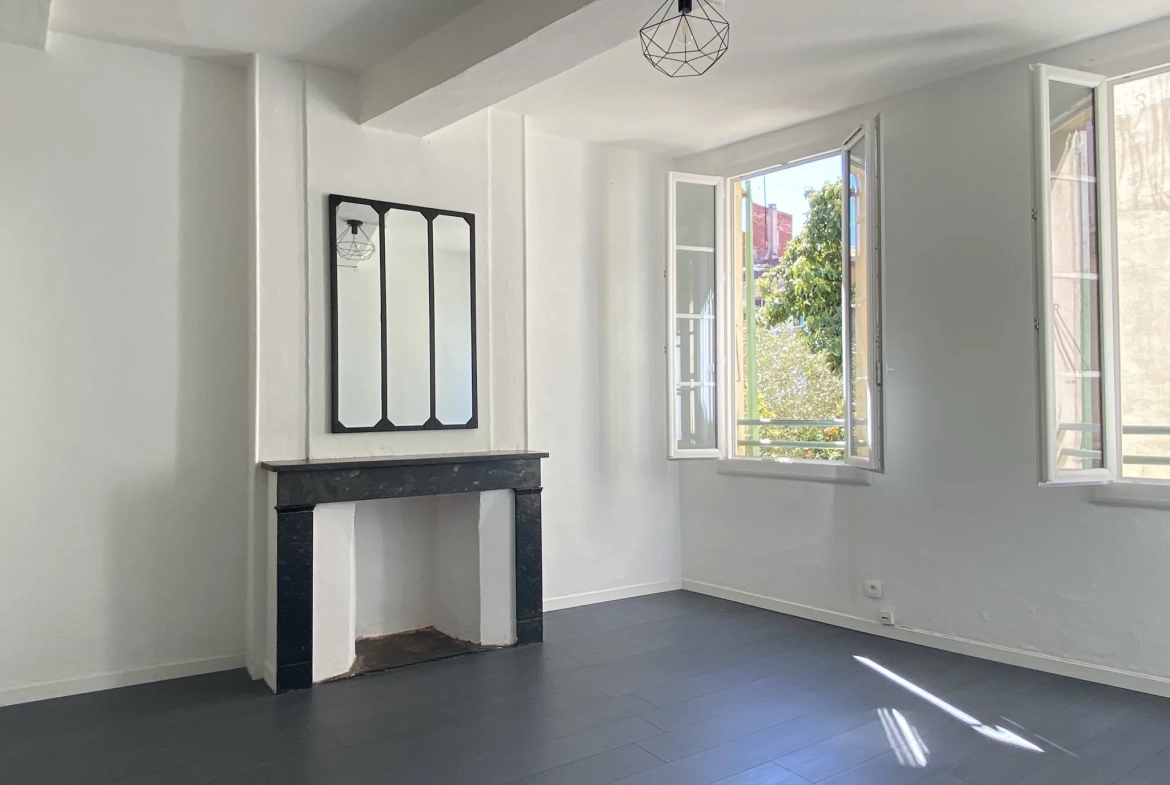 Appartement 2 pièces rénové en plein centre de Perpignan - Investissement ou pied-à-terre 