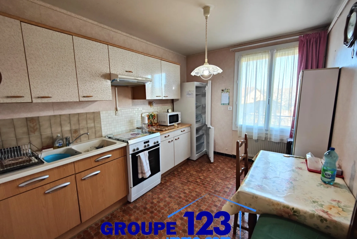 Appartement 3 pièces lumineux avec loggia à Migennes 