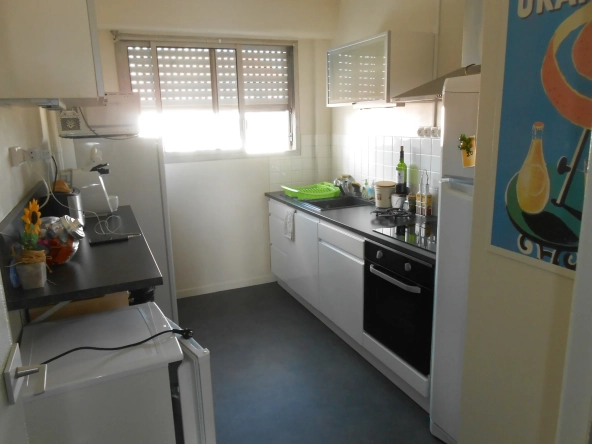 Appartement T2 avec Balcon et Parking au Centre de Niort - 55m² 