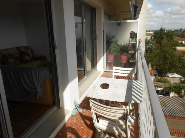 Appartement T2 avec Balcon et Parking au Centre de Niort - 55m² 