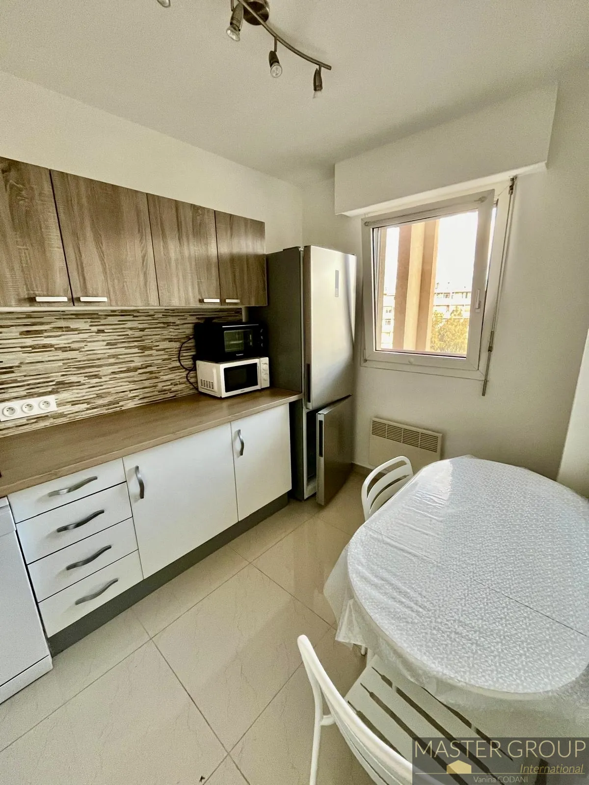 Appartement F2 rénové avec terrasse à Ajaccio - 46 m² 