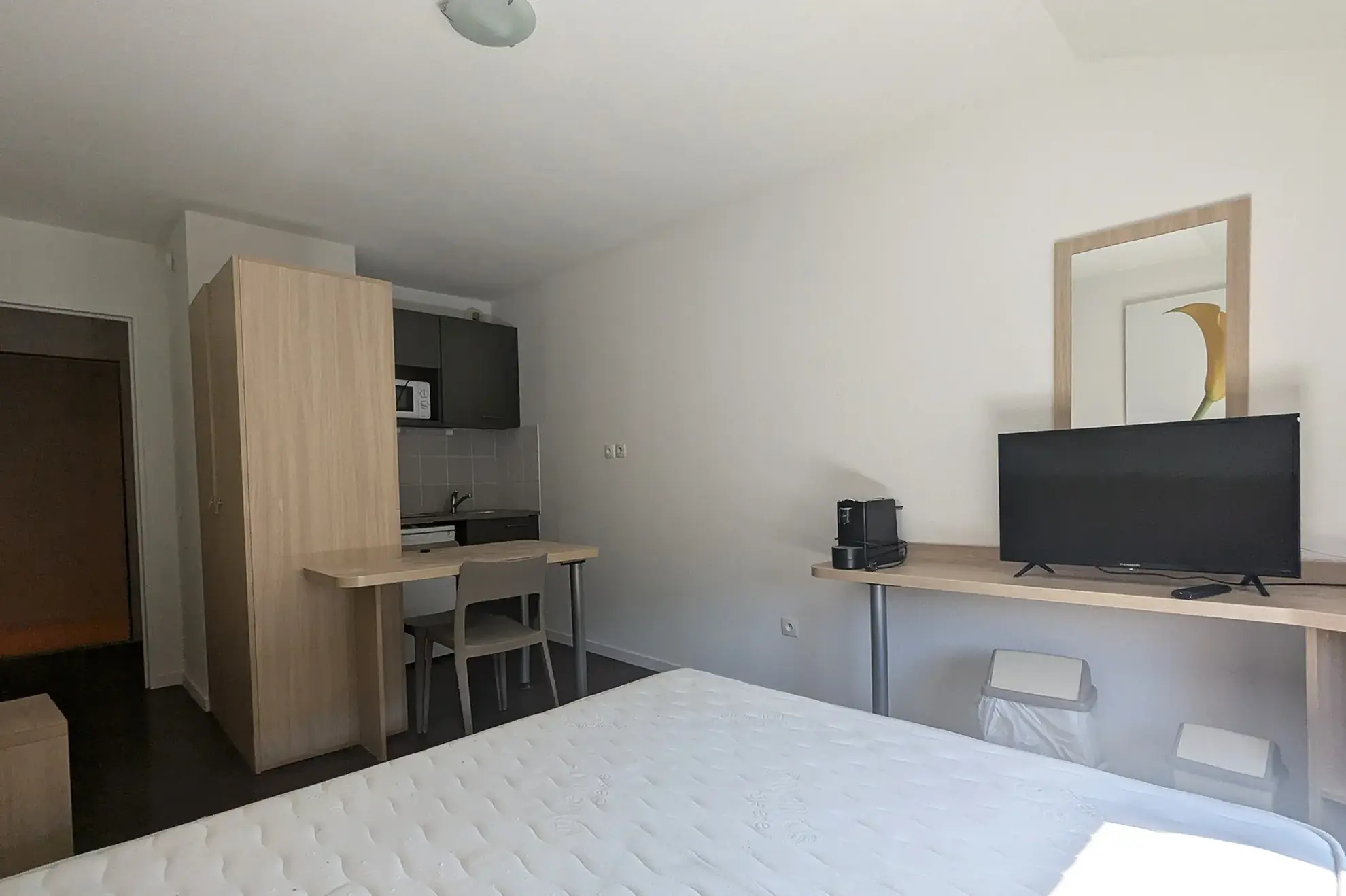 Studio meublé de 19,90 m² en hypercentre de Saint-Étienne - Investissement garanti 