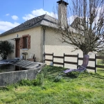 Maison rénovée avec terrain, étang et vue agréable à Sainte Fortunade