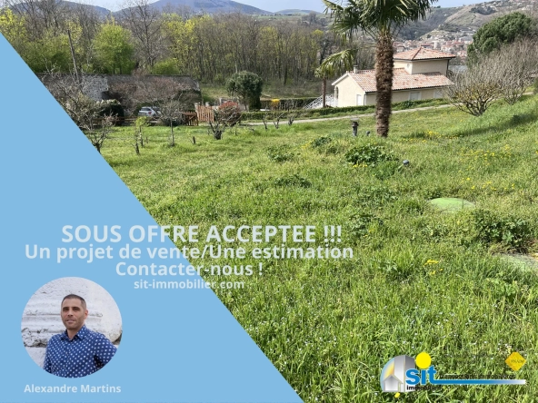 Terrain à bâtir de 1272 m² à Saint Clair du Rhône - Vue imprenable et proximité commodités 