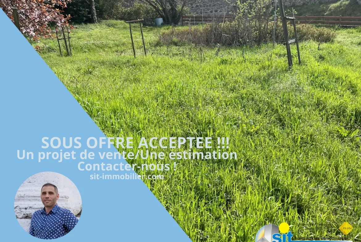Terrain à bâtir de 1272 m² à Saint Clair du Rhône - Vue imprenable et proximité commodités 