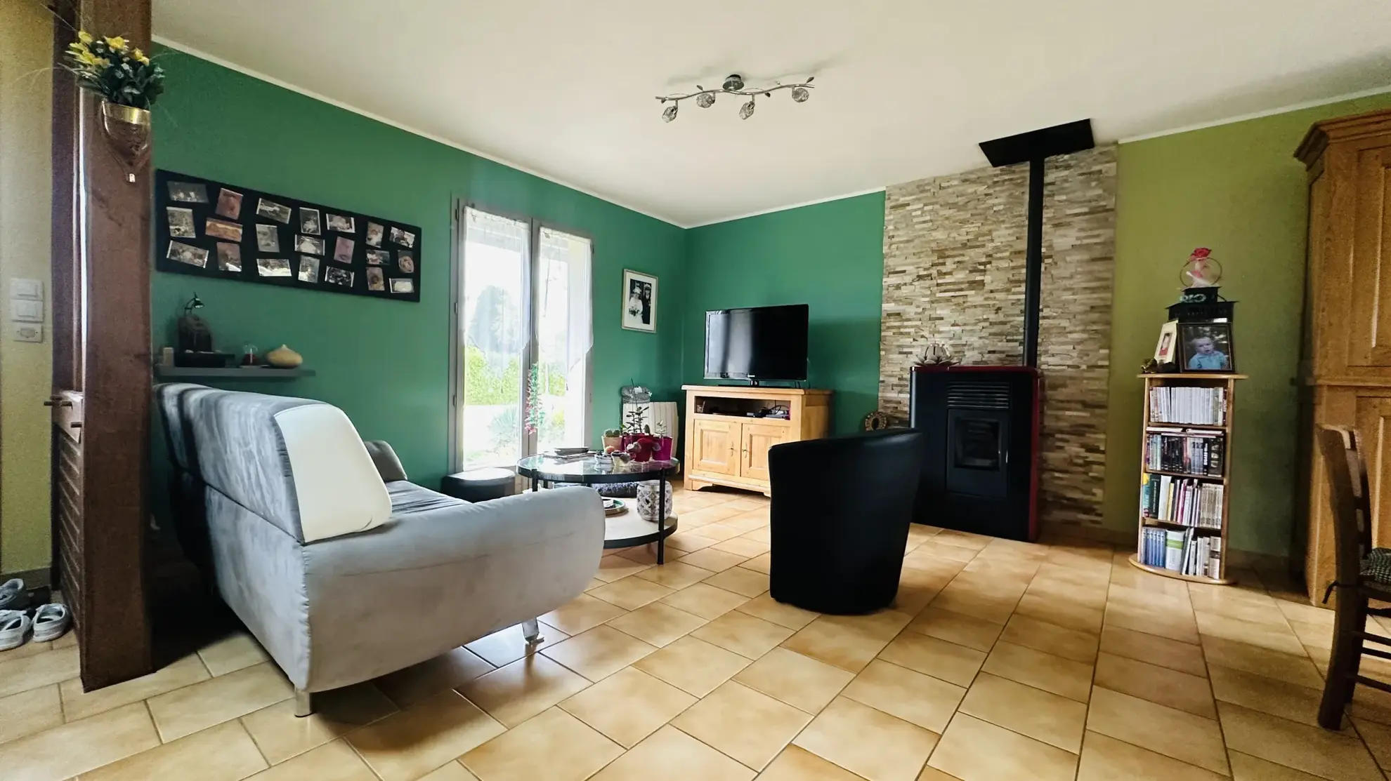 Maison avec piscine chauffée, garage et 5 chambres à Lieurey 27560 