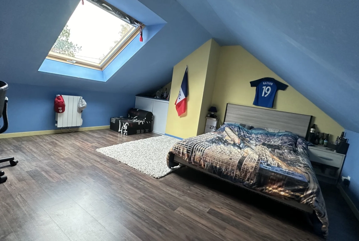 Maison avec piscine chauffée, garage et 5 chambres à Lieurey 27560 