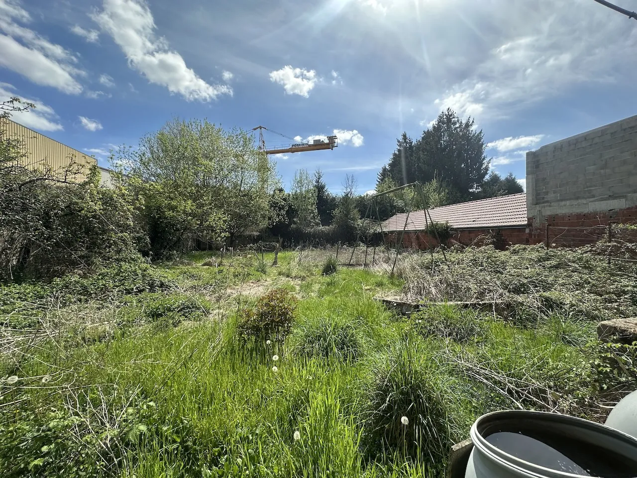 Maison à vendre à La Clayette avec dépendances, garage et terrain de 941 m² 