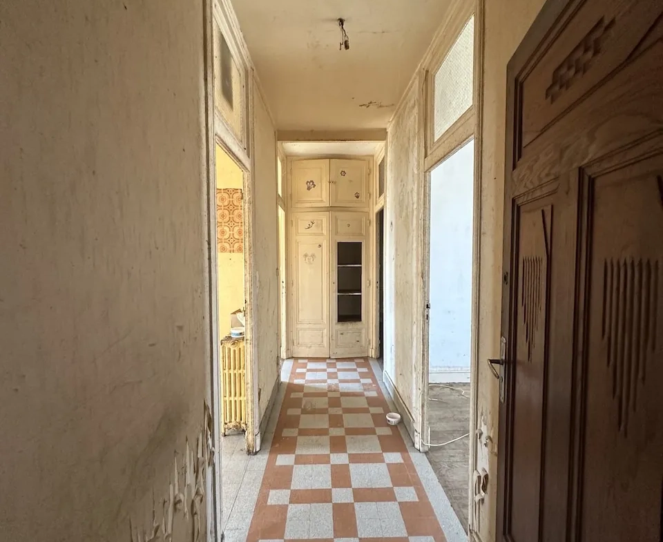 Maison à vendre à La Clayette avec dépendances, garage et terrain de 941 m² 