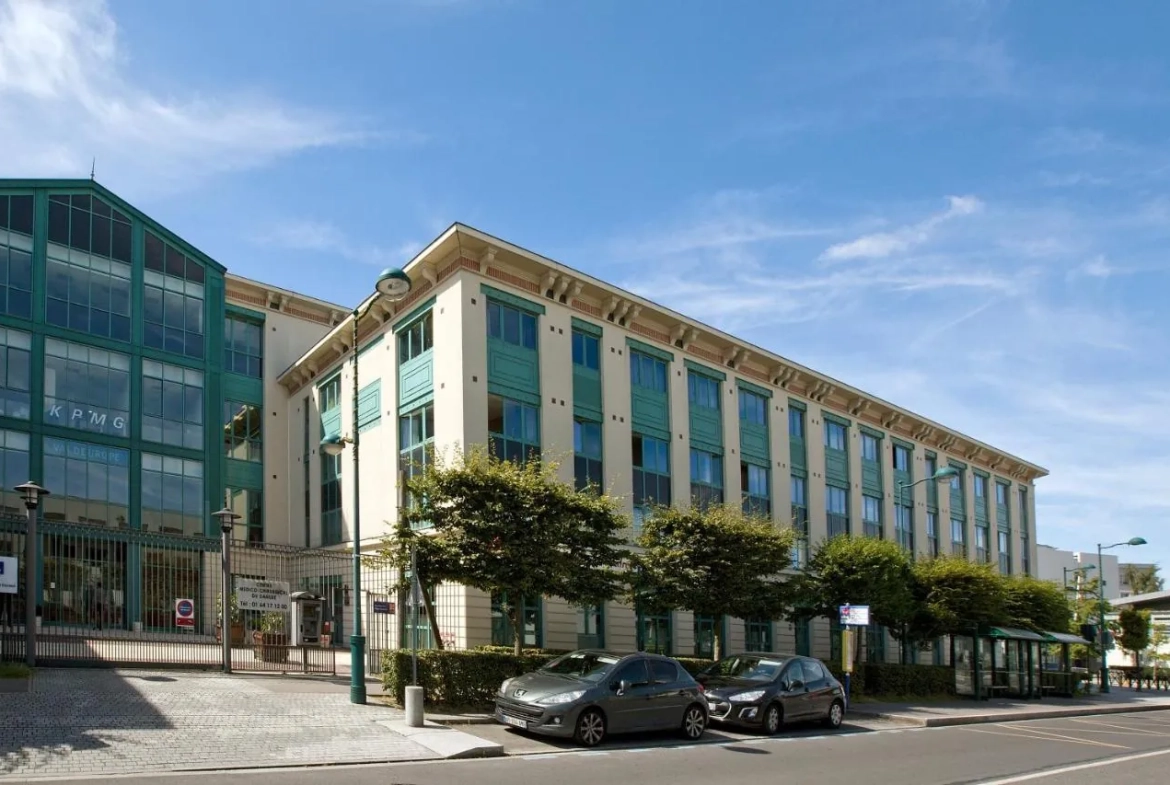 Investissement locatif en studio meublé à Serris – Bail jusqu'en 2025 