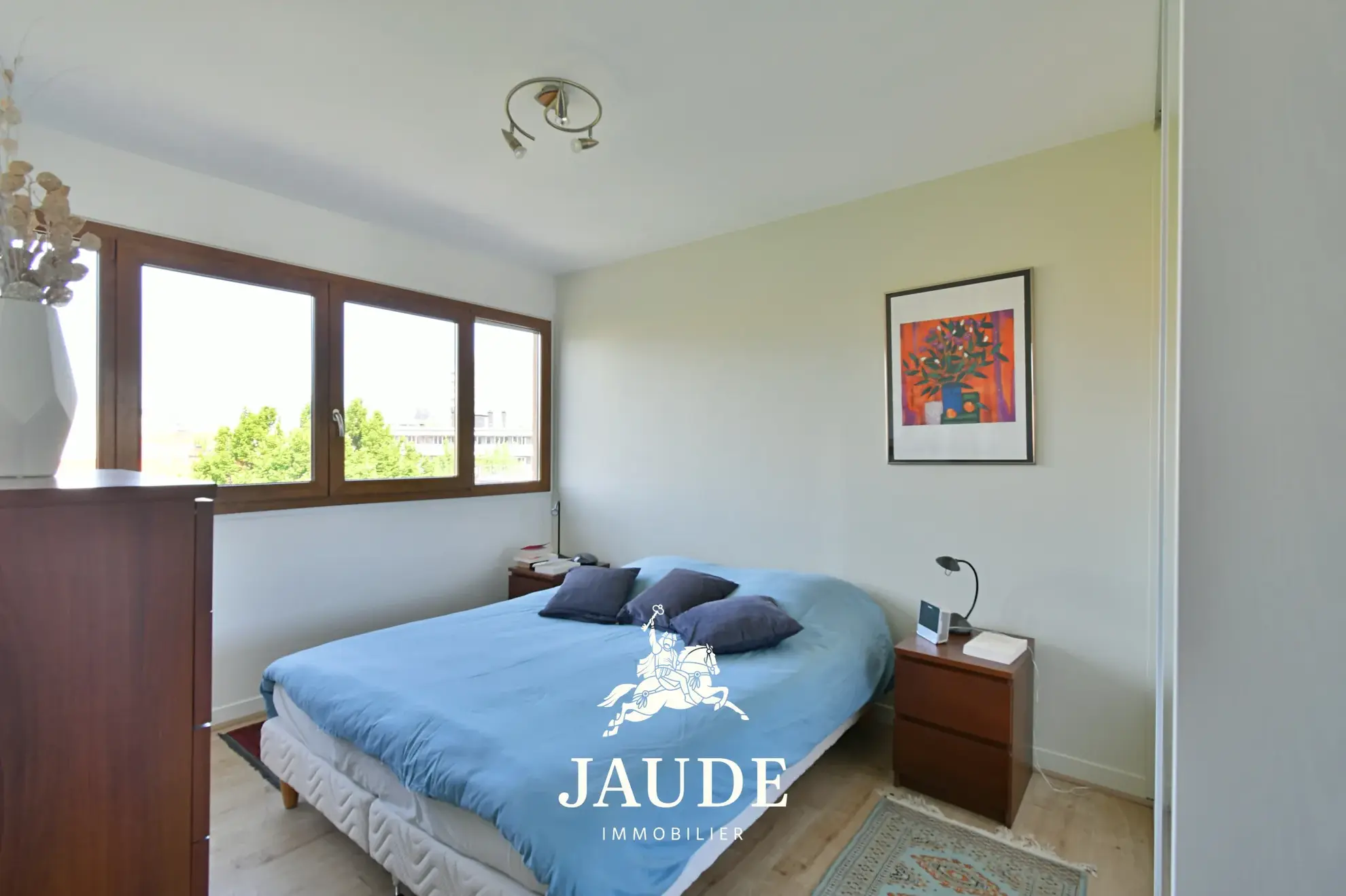 Appartement 96 m² avec terrasse, garage, et cave à Clermont-Ferrand 