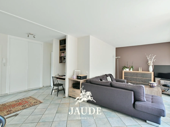 Appartement 96 m² avec terrasse, garage, et cave à Clermont-Ferrand 