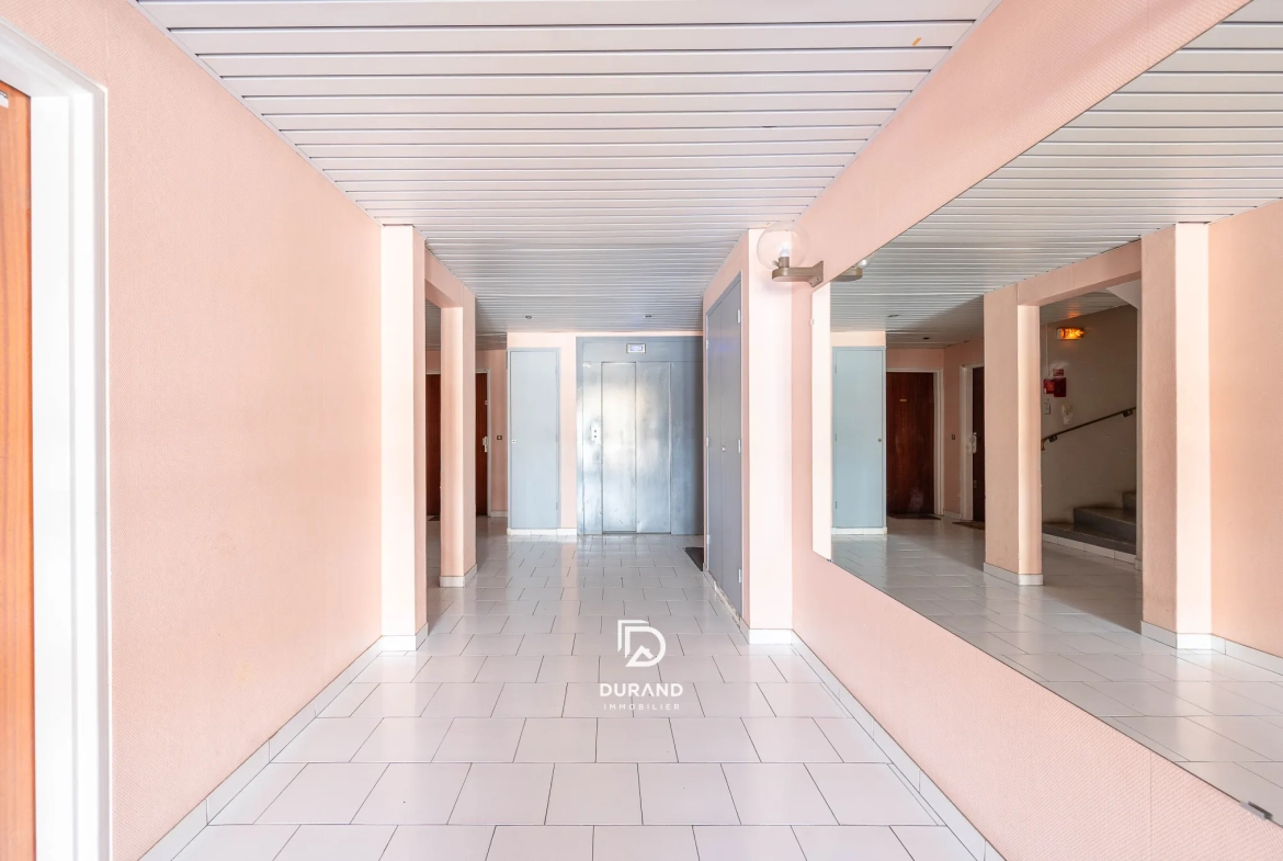 Appartement 3 pièces à Marseille 8e - Vieille Chapelle avec garage et balcon 