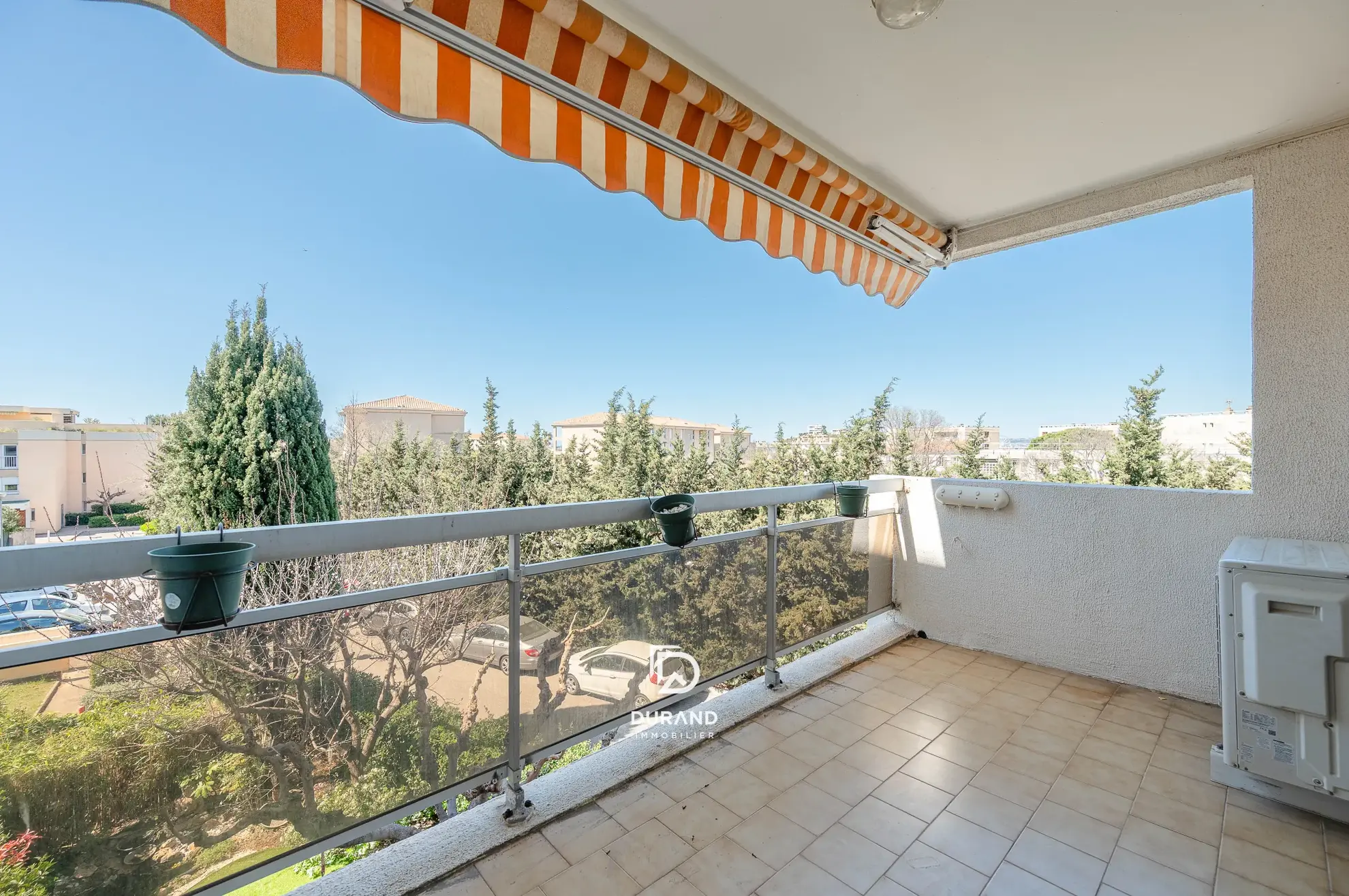 Appartement 3 pièces à Marseille 8e - Vieille Chapelle avec garage et balcon 