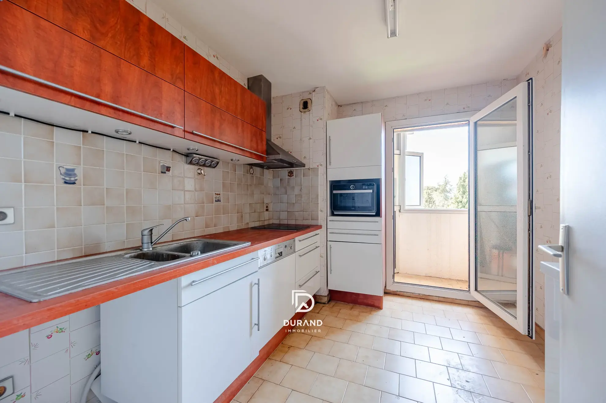 Appartement 3 pièces à Marseille 8e - Vieille Chapelle avec garage et balcon 