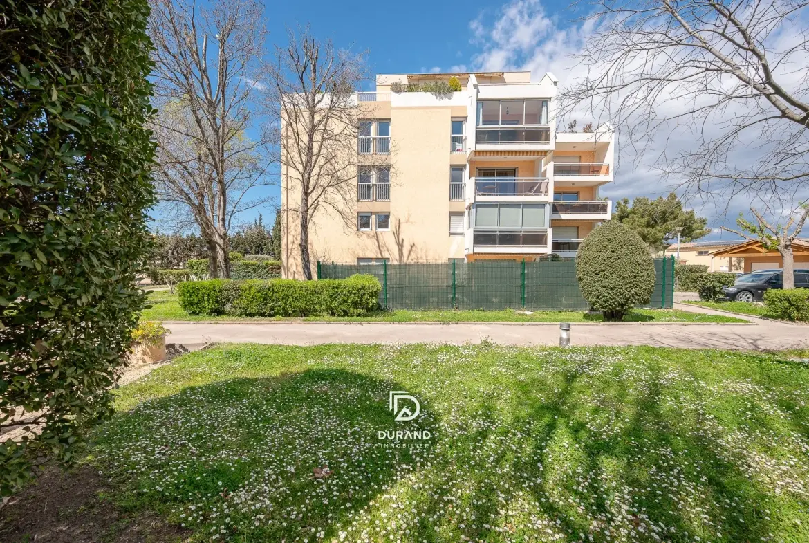 Appartement 3 pièces à Marseille 8e - Vieille Chapelle avec garage et balcon 