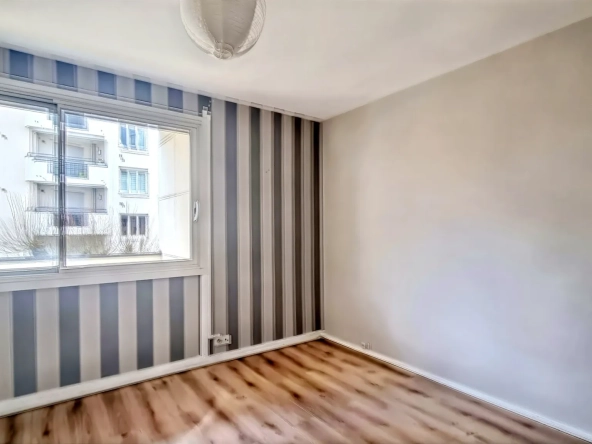 Appartement F3 avec balcon et parking proche de la place de Jaude à Clermont-Ferrand 