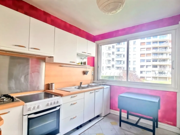 Appartement F3 avec balcon et parking proche de la place de Jaude à Clermont-Ferrand 