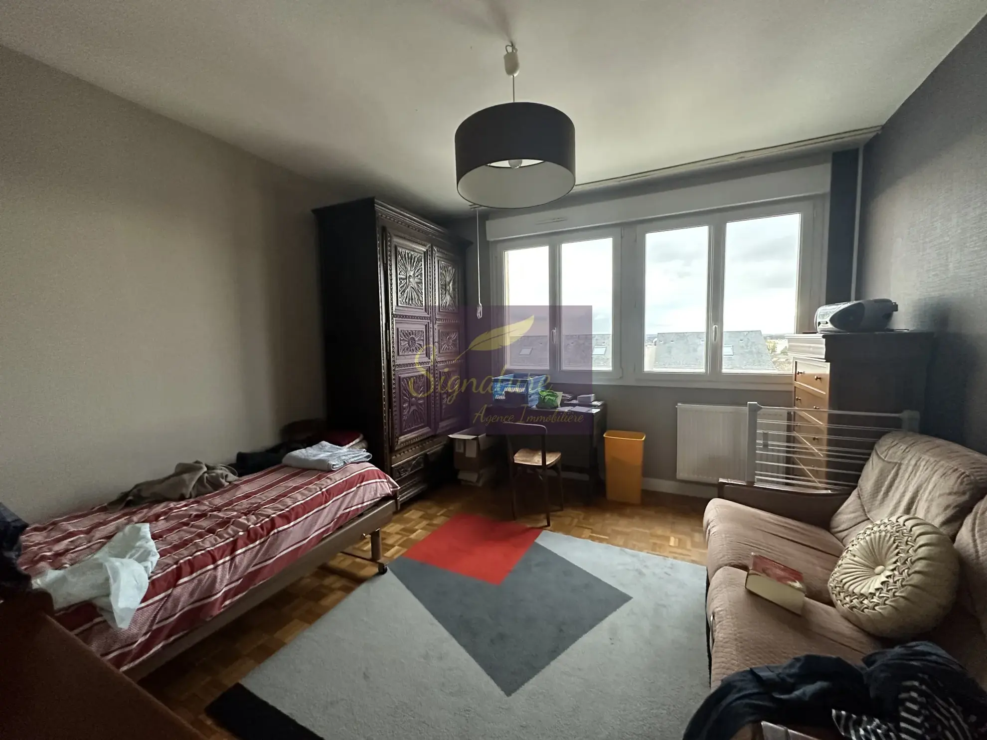 Appartement T3 en dernier étage avec grand balcon plein sud à Le Mans 