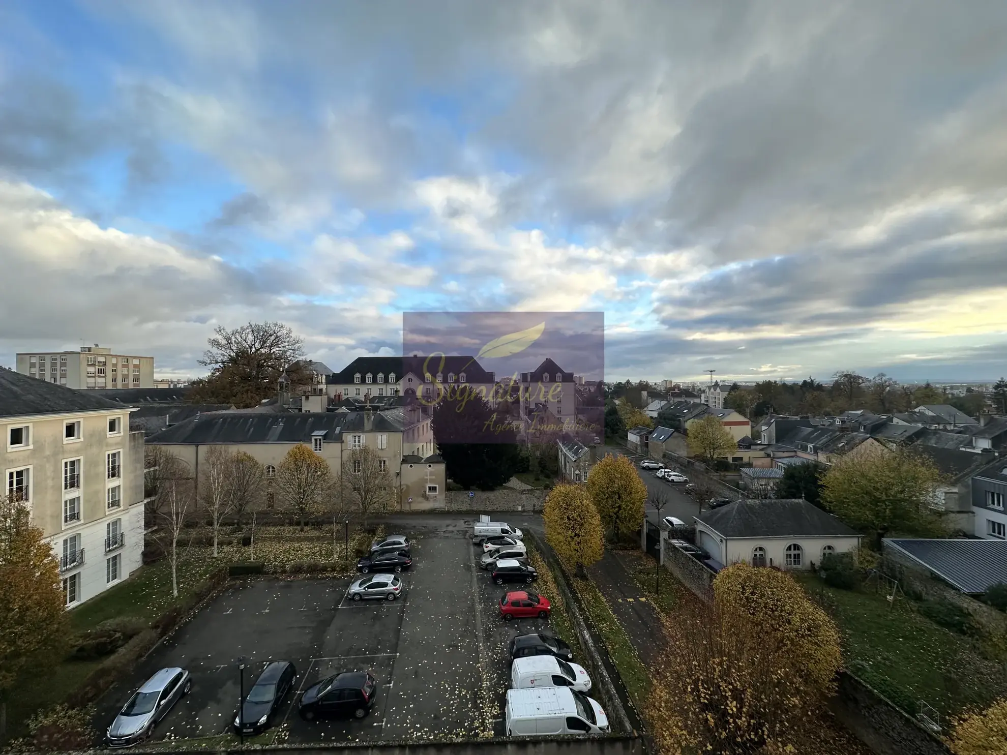 Appartement T3 en dernier étage avec grand balcon plein sud à Le Mans 