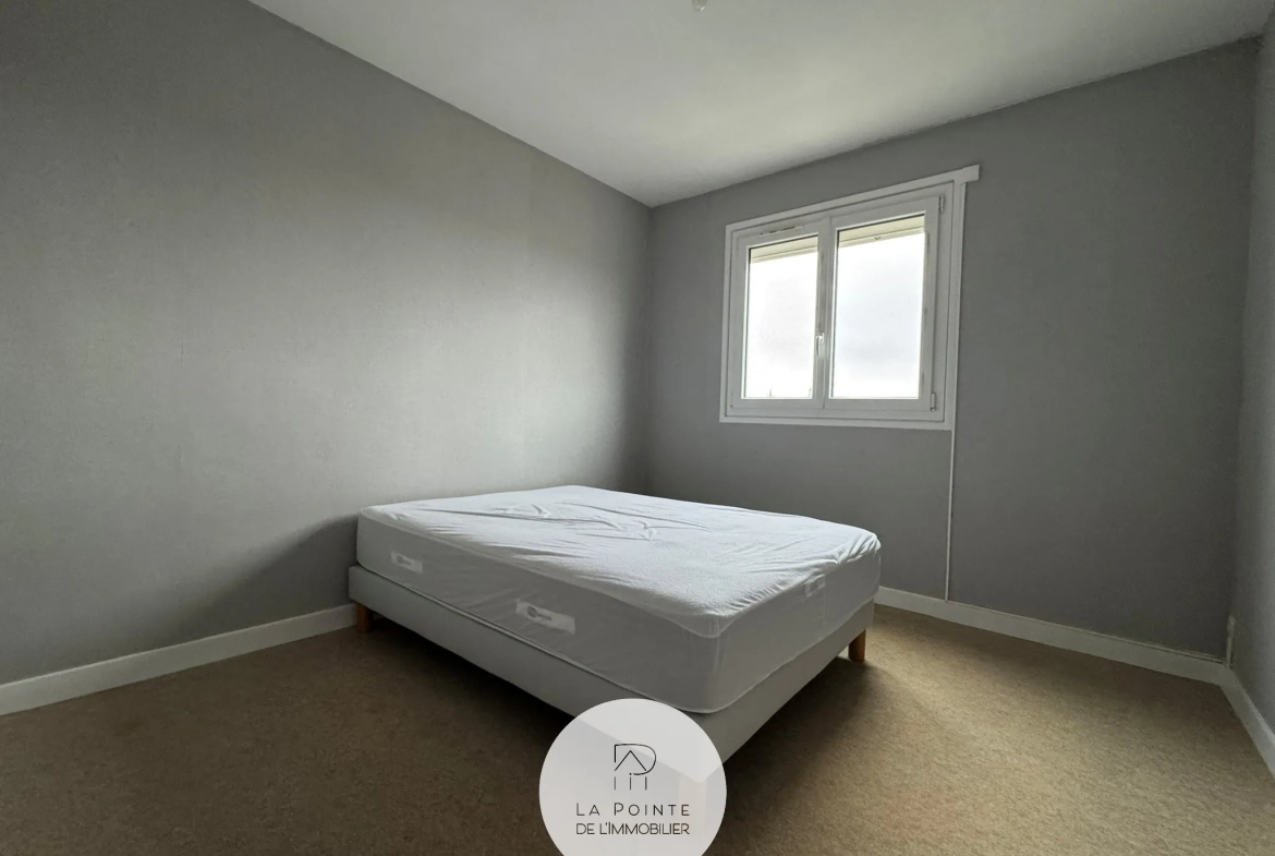 Appartement T4 lumineux avec balcon à Saint-Brieuc proche gare 