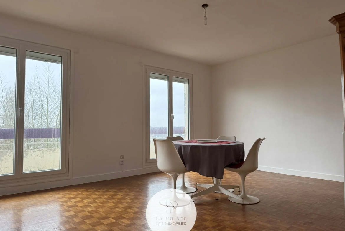 Appartement T4 lumineux avec balcon à Saint-Brieuc proche gare 