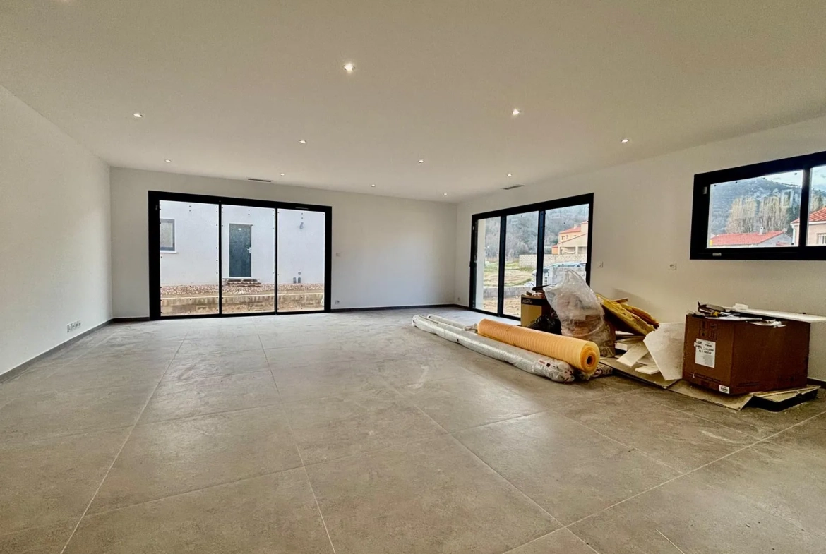Maison neuve de plain-pied à Ria Sirach avec 3 chambres et garage 