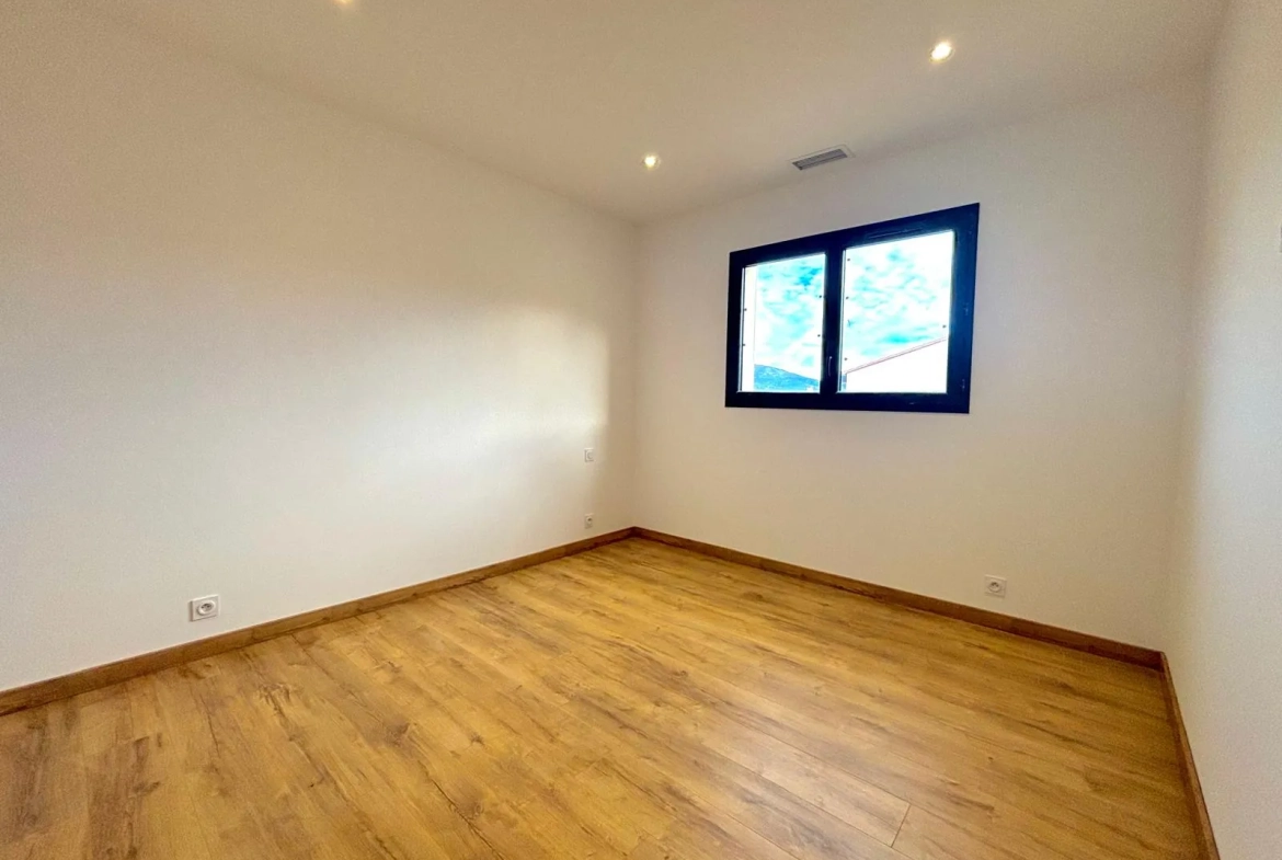 Maison neuve de plain-pied à Ria Sirach avec 3 chambres et garage 