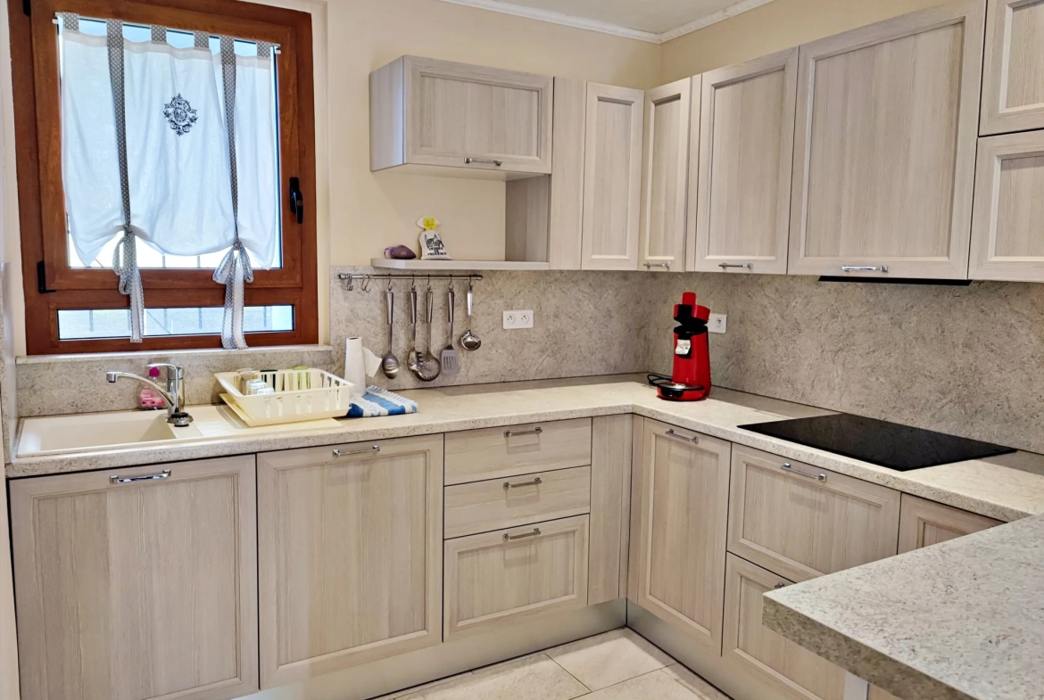Appartement 3 pièces meublé avec terrasse et vue panoramique à Belvédère 