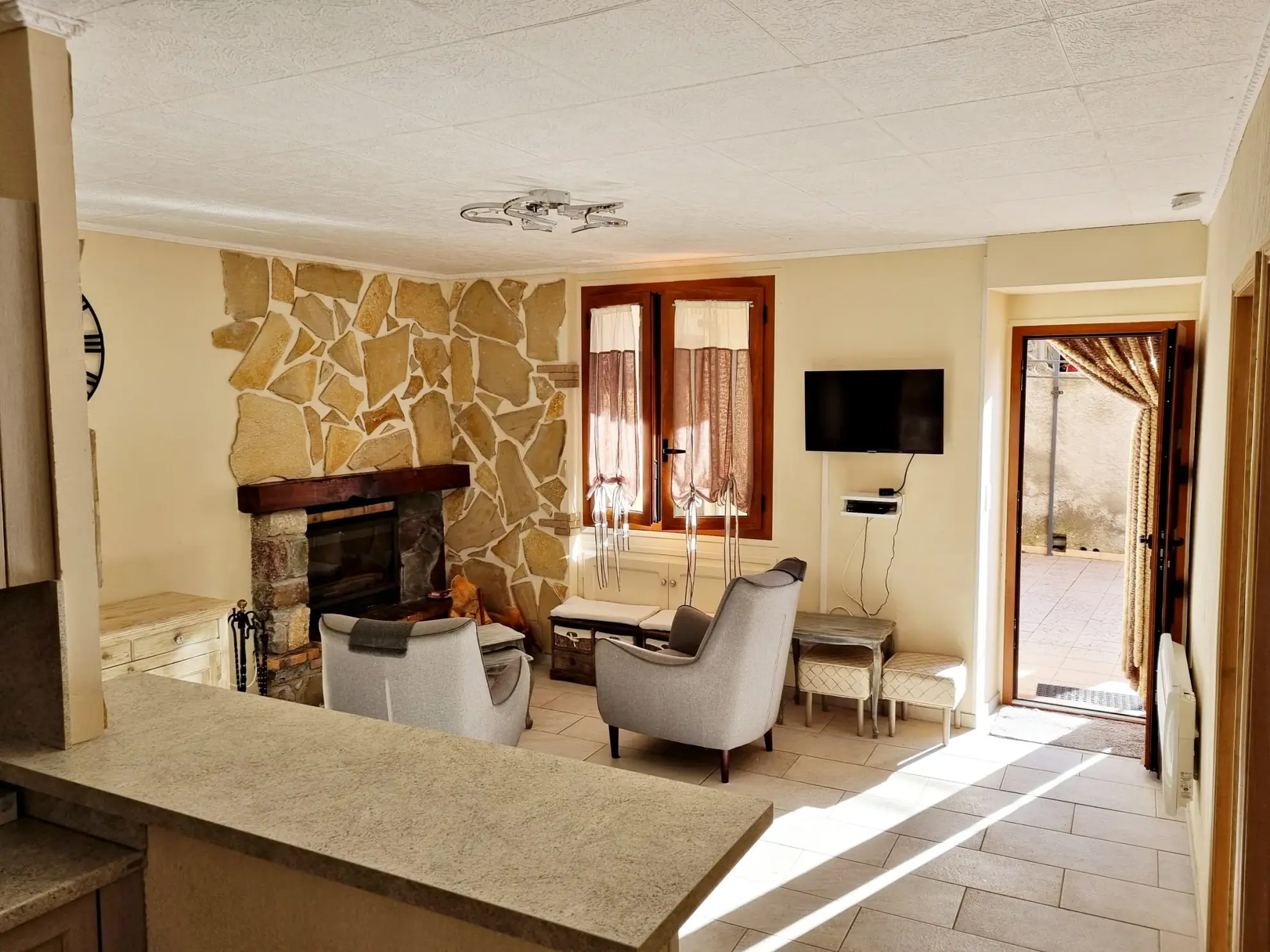 Appartement 3 pièces meublé avec terrasse et vue panoramique à Belvédère 